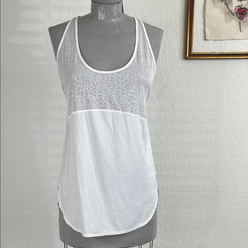 Lululemon Twist & Train Tank White (First Release) Sheer Racer Back Curved Hem S